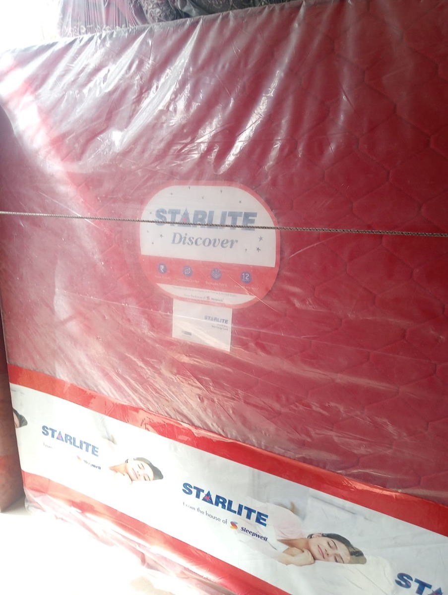 Starlite mattress at Shukla Gadda Samrat, Kanpur