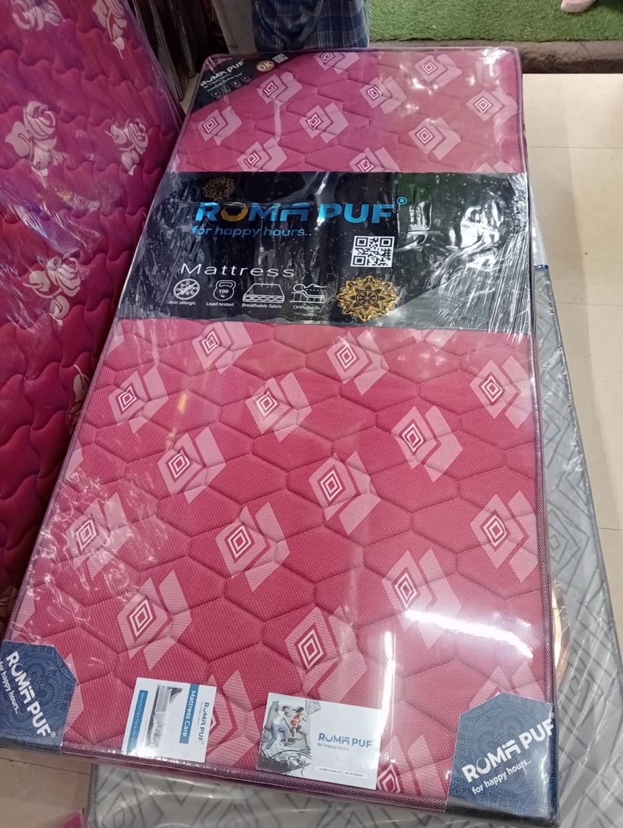 Roma Puf mattress at Shukla Gadda Samrat, Kanpur
