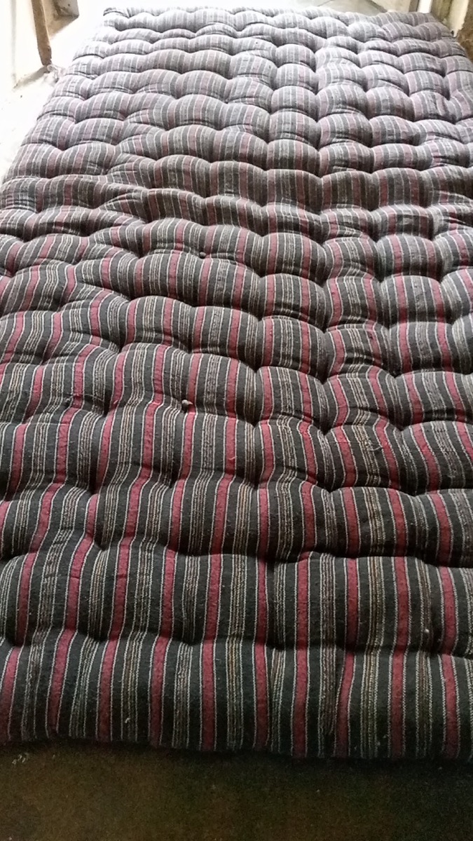 Handmade cotton gadda in Juhi Colony, Kanpur